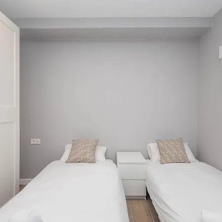 Апартаменты Sg Simancas Plaza *